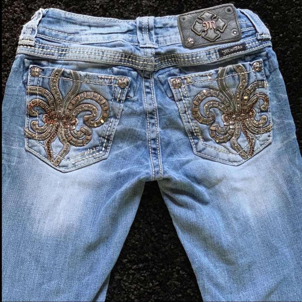 Miss Me Jeans 24 straight